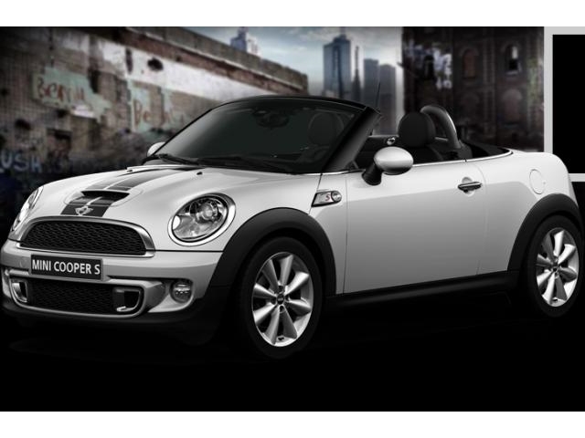 Frente de un Mini Cooper ROADSTER 2015