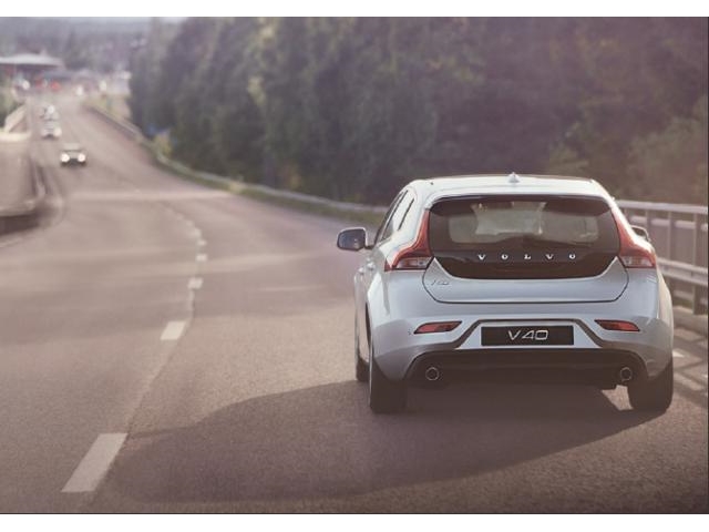 Libro Azul Volvo V40 2015