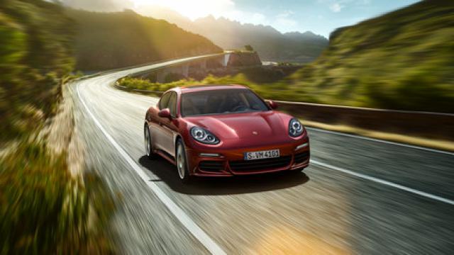 Libro Azul Porsche Panamera 2015