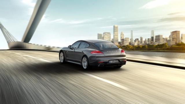 Libro Azul Porsche Panamera 2015