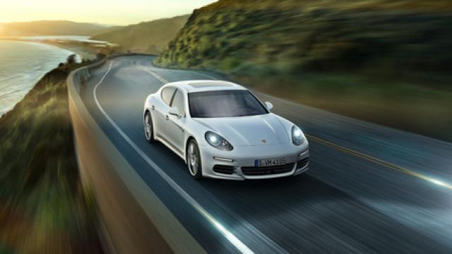 Libro Azul Porsche Panamera 2015