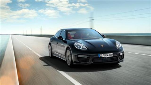 Libro Azul Porsche Panamera 2015