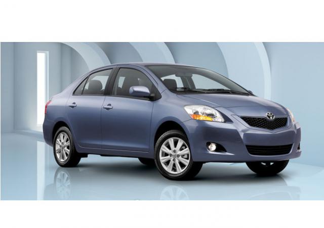 Libro Azul Toyota Yaris 2016