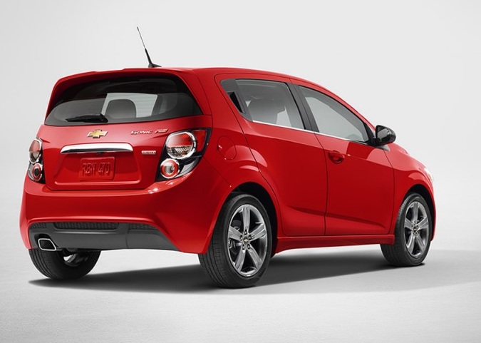 Libro Azul Chevrolet Sonic 2015