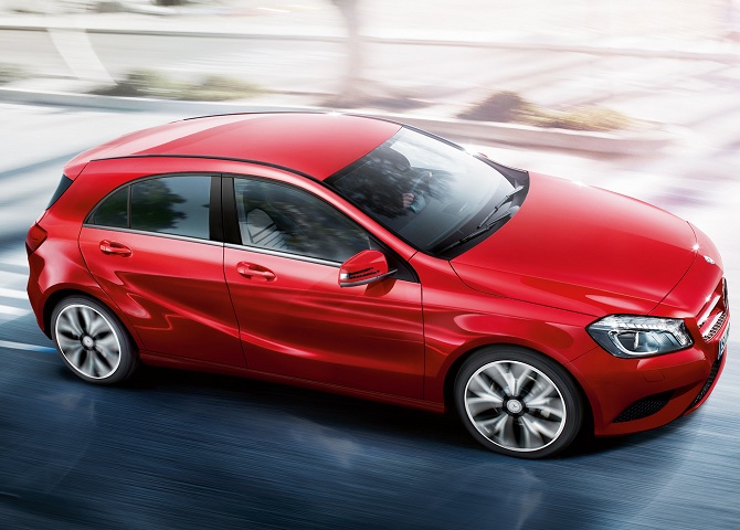 Libro Azul Mercedes Benz Clase A 2016
