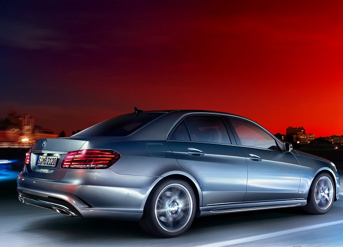 Libro Azul Mercedes Benz Clase E 2016