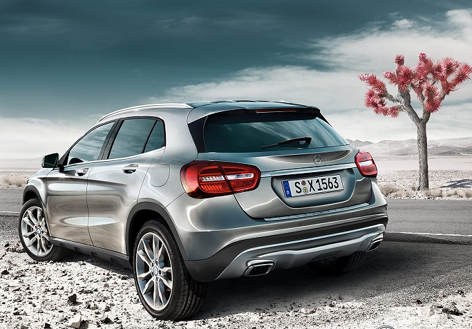 Libro Azul Mercedes Benz Clase GLA 2016