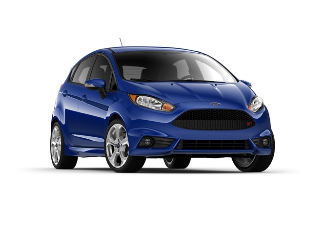 Frente de un Ford Fiesta 2016