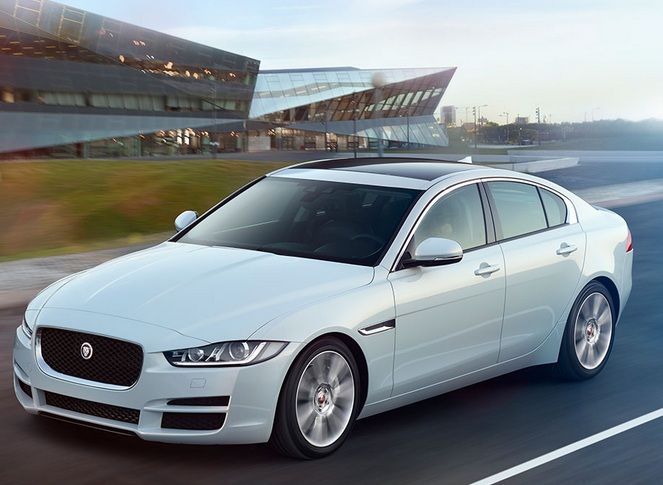 Libro Azul Jaguar XE 2016