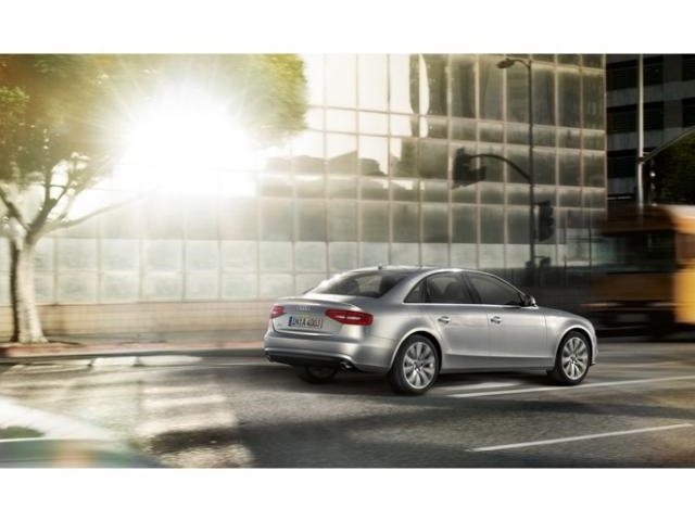 Libro Azul Audi A4 2015