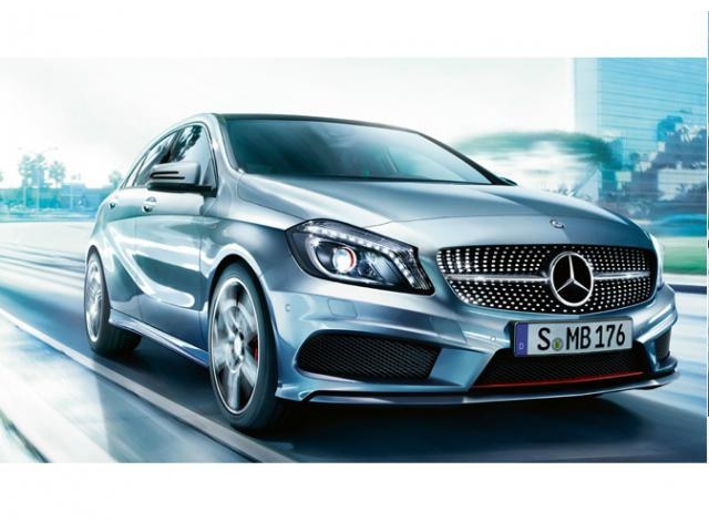 Libro Azul Mercedes Benz Clase A 2015