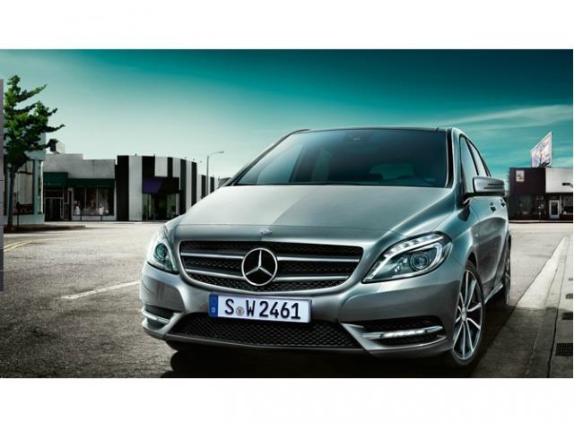 Libro Azul Mercedes Benz Clase B 2015