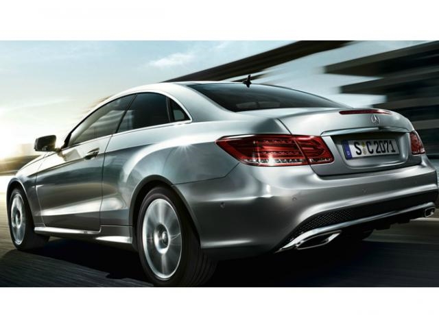 Libro Azul Mercedes Benz Clase E 2015