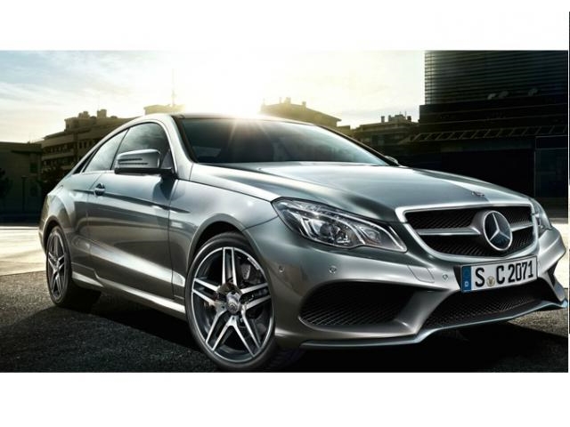Libro Azul Mercedes Benz Clase E 2015