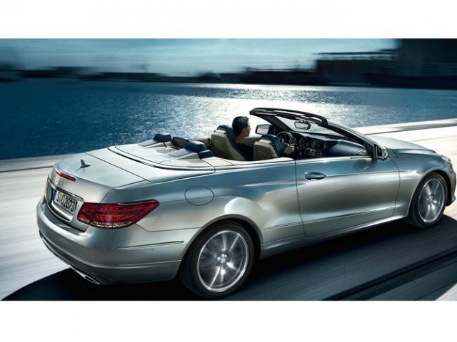 Libro Azul Mercedes Benz Clase E 2015