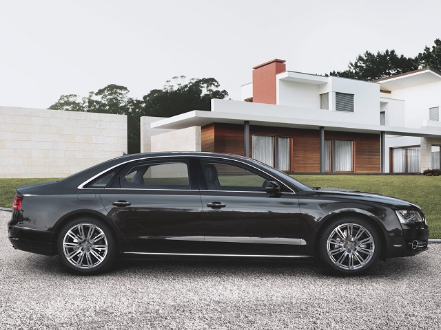 Libro Azul Audi A8 2015