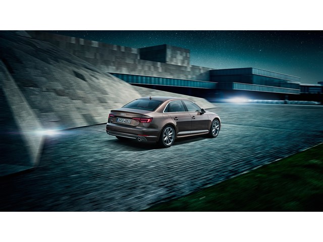 Libro Azul Audi A4 2018