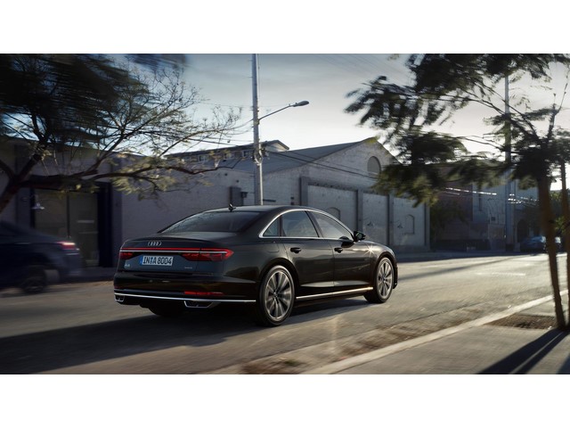 Libro Azul Audi A8 2019