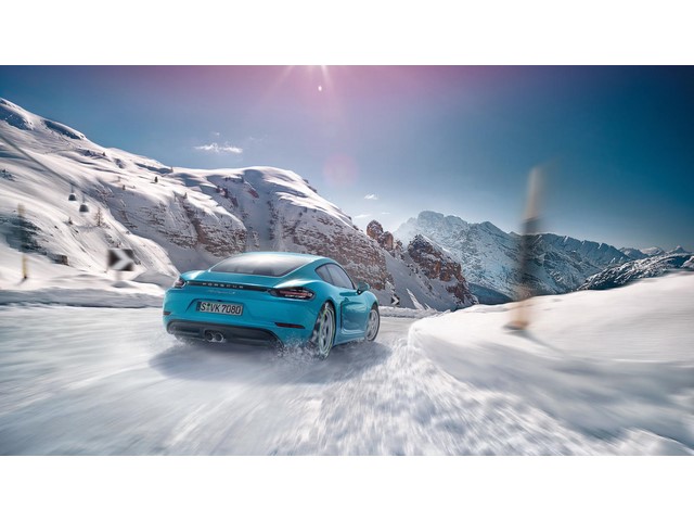 Libro Azul Porsche Cayman 2018