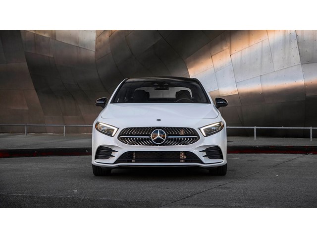 Libro Azul Mercedes Benz Clase A 2020