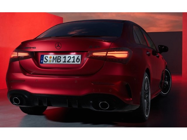 Libro Azul Mercedes Benz Clase A 2025