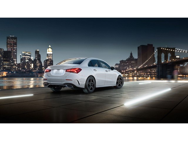 Libro Azul Mercedes Benz Clase A 2021