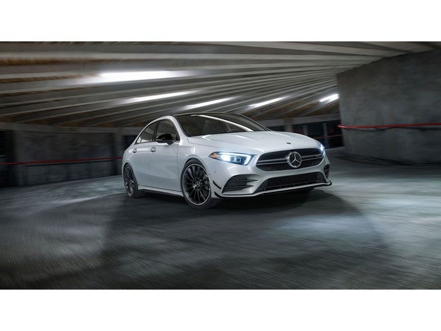 Libro Azul Mercedes Benz Clase A 2021