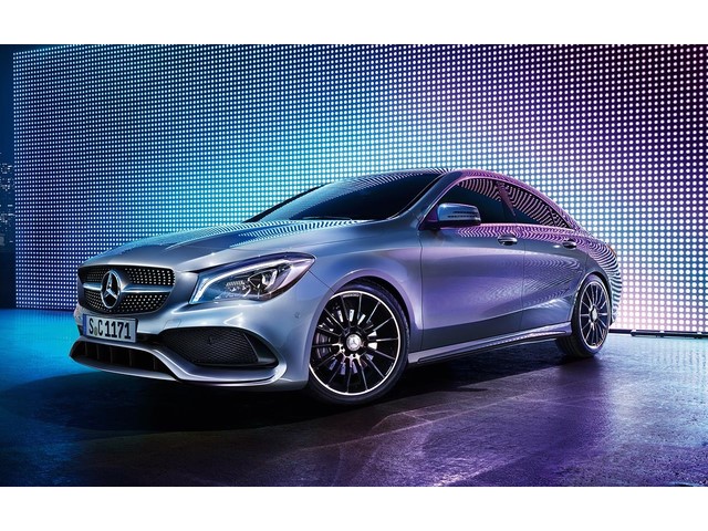 Libro Azul Mercedes Benz Clase CLA 2018
