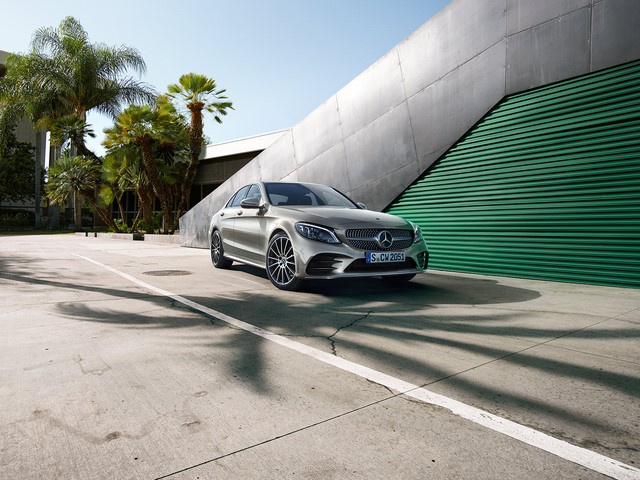 Libro Azul Mercedes Benz Clase C 2019