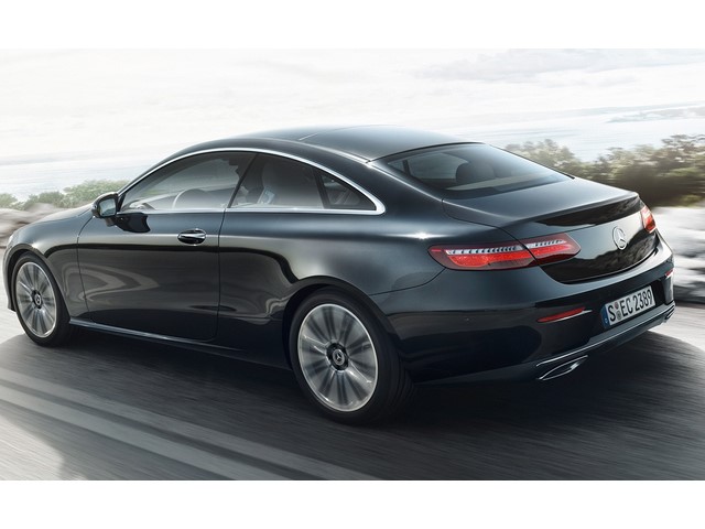 Libro Azul Mercedes Benz Clase E 2019