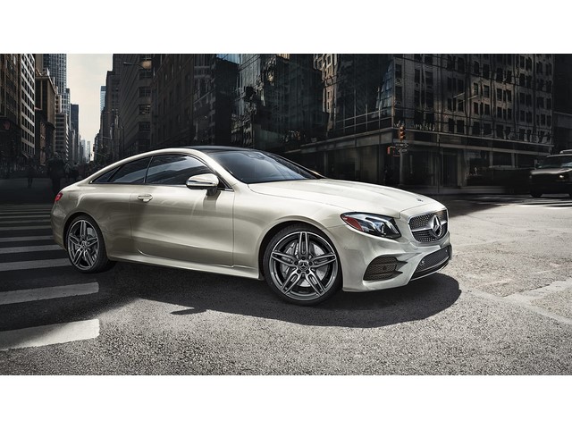 Libro Azul Mercedes Benz Clase E 2020