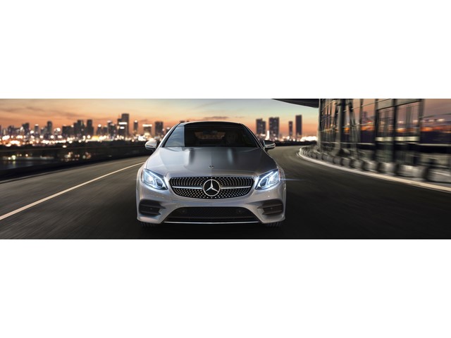 Libro Azul Mercedes Benz Clase E 2020