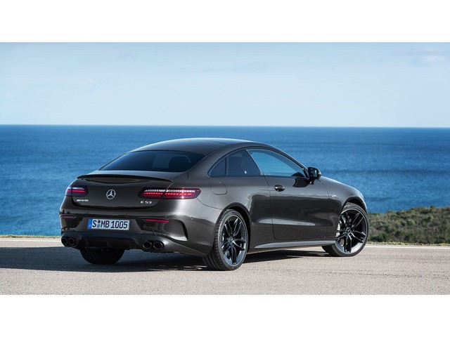 Libro Azul Mercedes Benz Clase E 2022