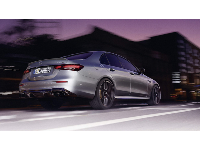 Libro Azul Mercedes Benz Clase E 2023