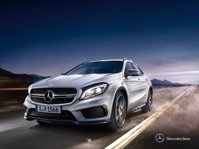 Libro Azul Mercedes Benz Clase GLA 2017