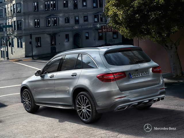 Libro Azul Mercedes Benz Clase GLC 2017