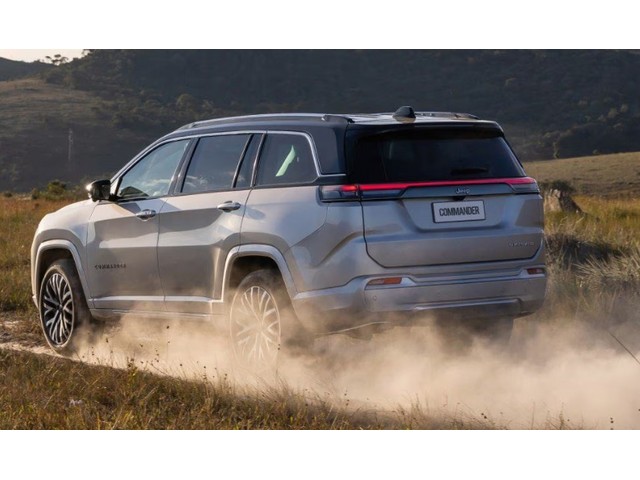 Libro Azul Jeep Commander 2026