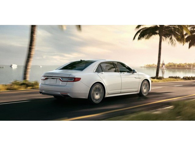 Libro Azul Lincoln Continental 2020