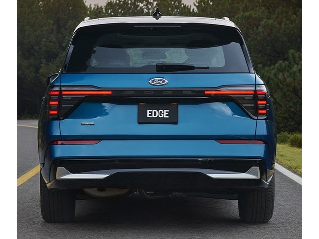 Vista trasera de un Ford Edge 2027
