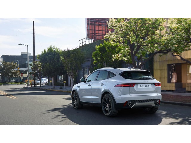 Libro Azul Jaguar E Pace 2018