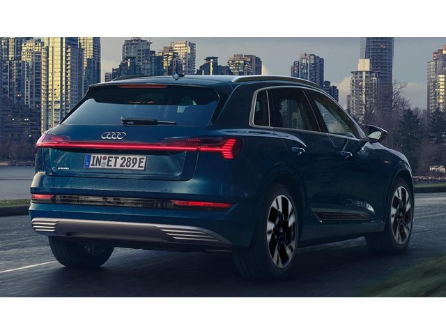 Libro Azul Audi e-tron 2023