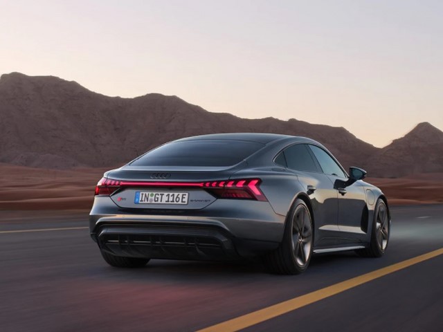Libro Azul Audi e-tron 2022
