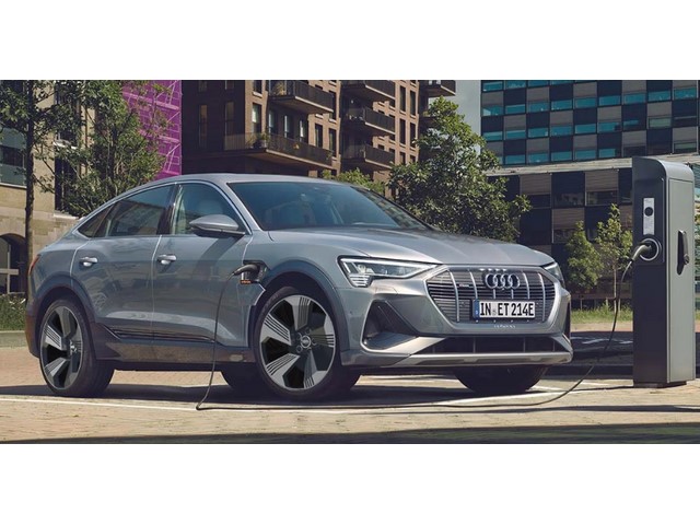 Libro Azul Audi e-tron 2022