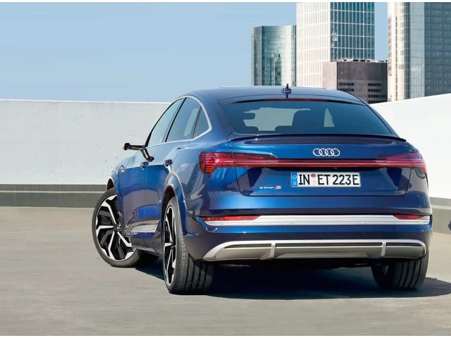 Libro Azul Audi e-tron 2022