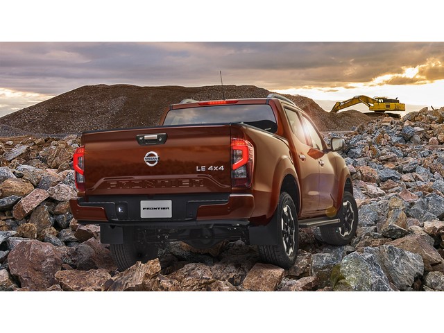 Libro Azul Nissan Frontier 2022