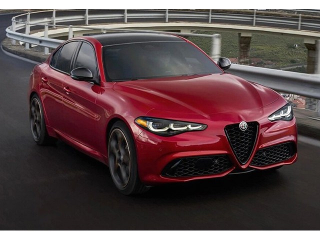 Frente de un Alfa Romeo GIULIA 2026