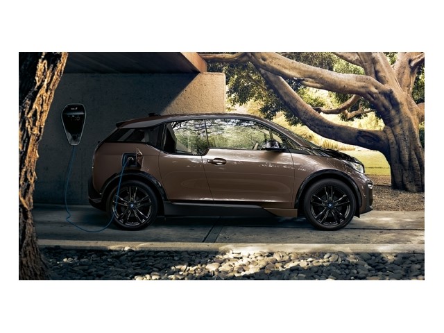 Libro Azul BMW i3 2020