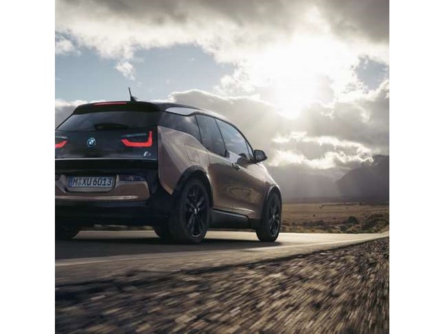 Libro Azul BMW i3 2021