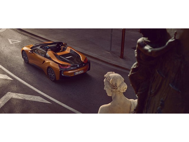 Libro Azul BMW i8 2019