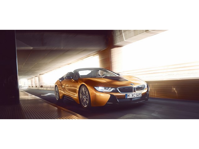Libro Azul BMW i8 2019
